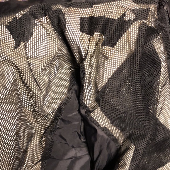 Black north face Hyvent rain jacket with hood and mesh pocket on front - Picture 5 of 8